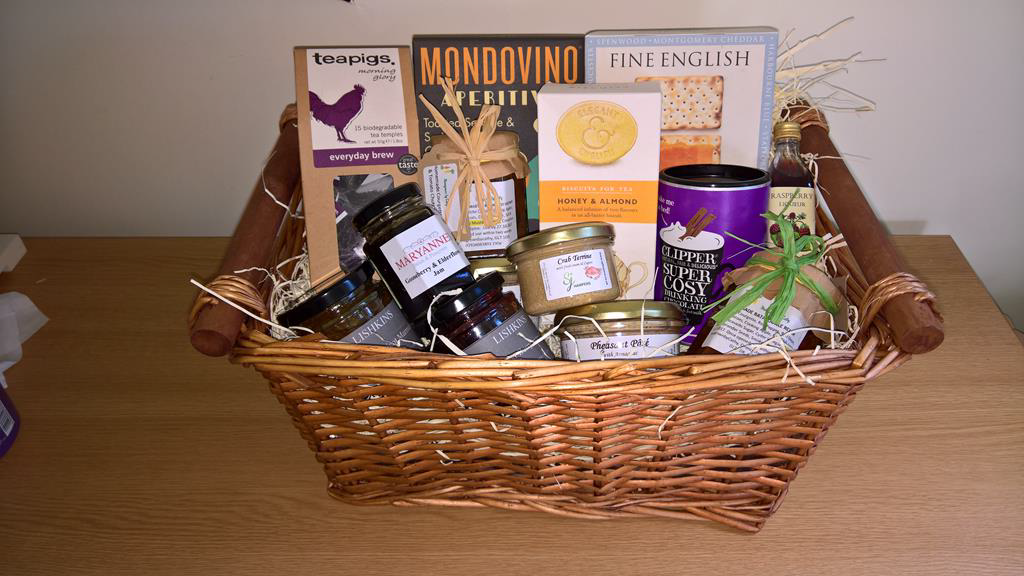 SJ Flowers & Landscaping Gift Hamper