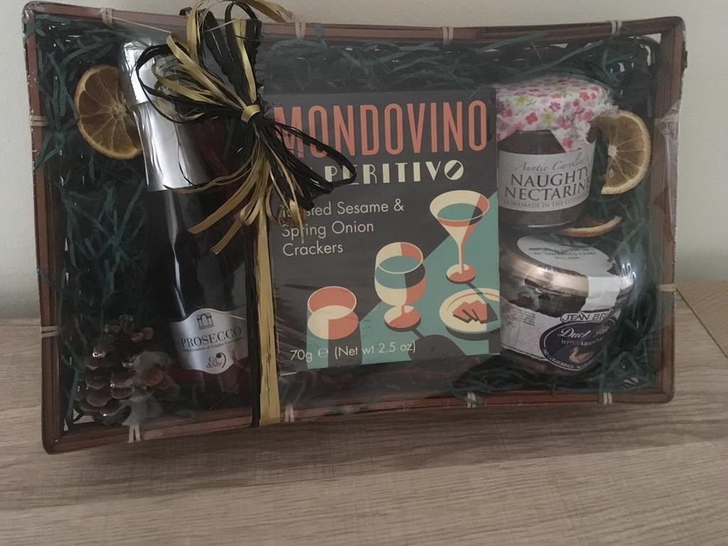 SJ Flowers & Landscaping Gift Hamper